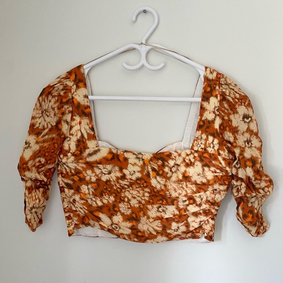 Zara Crop Blouse - Picture 3 of 4